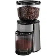 moliendo cafe